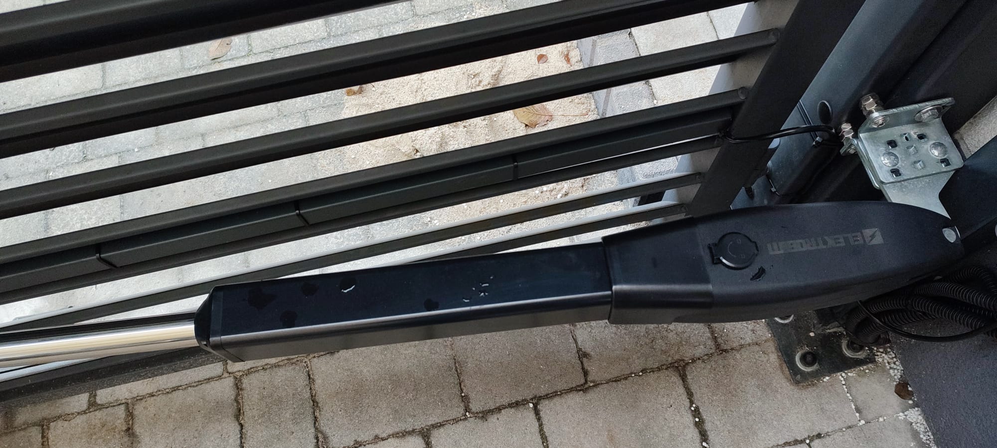 Brama skrzydłowa Leszno – widok 6