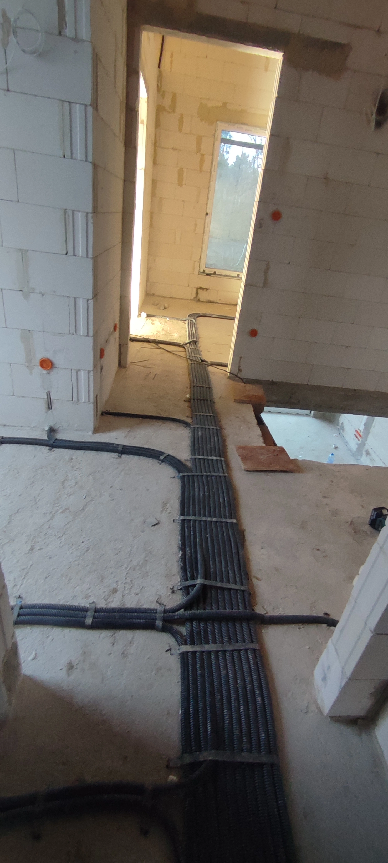 Widok elewacji domu w Dąbczu 300 m²